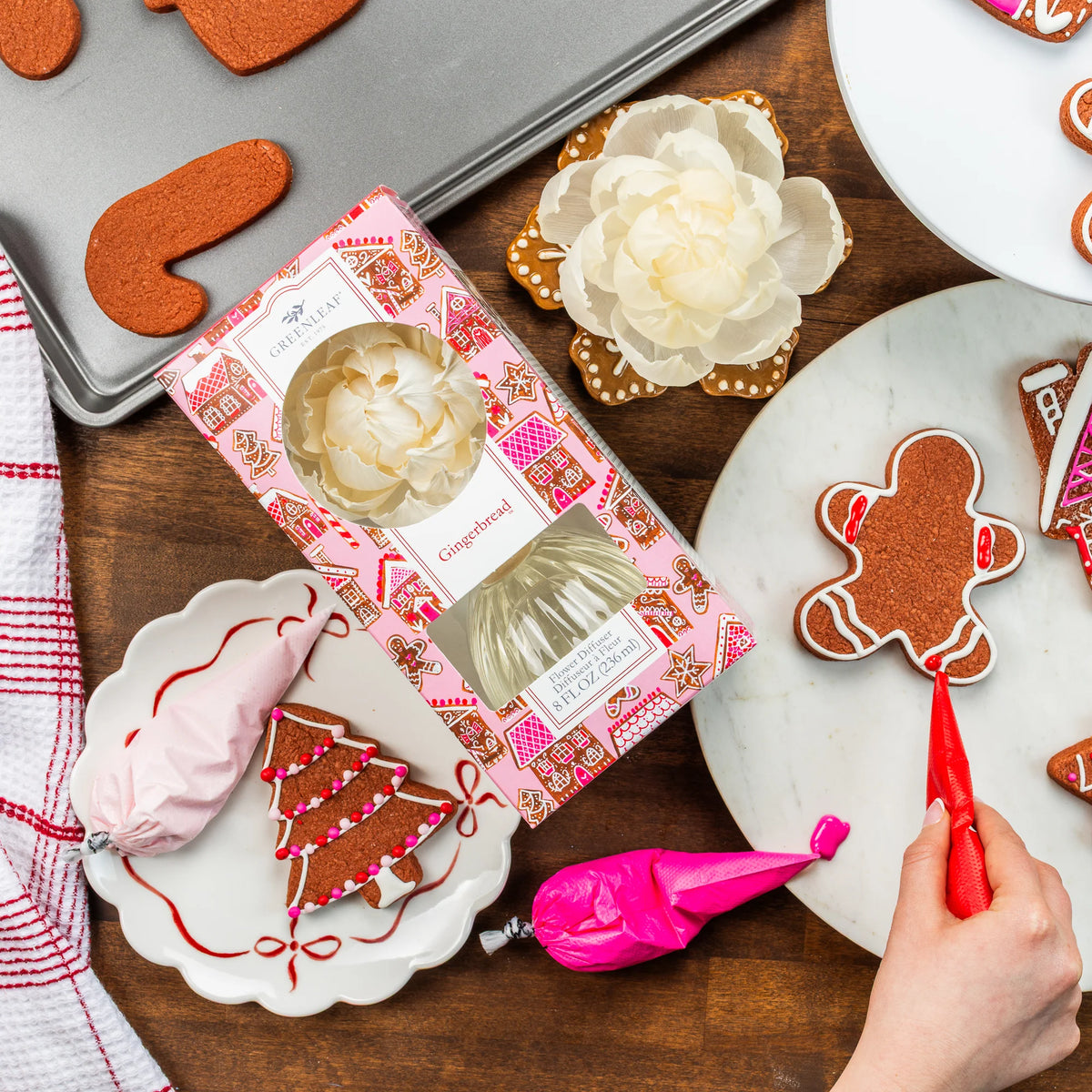 Gingerbread Flower Diffuser