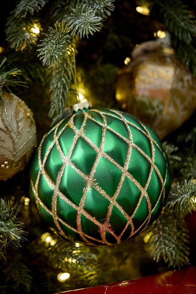 Enchanted Christmas designer tree collection