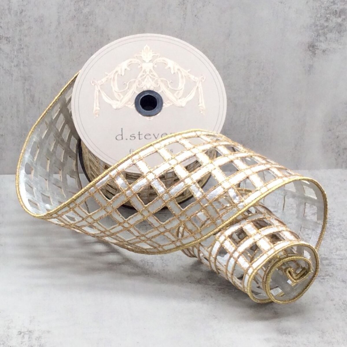 4.25" x 10yds metallic dupion clairvaux windowpane, silver gold