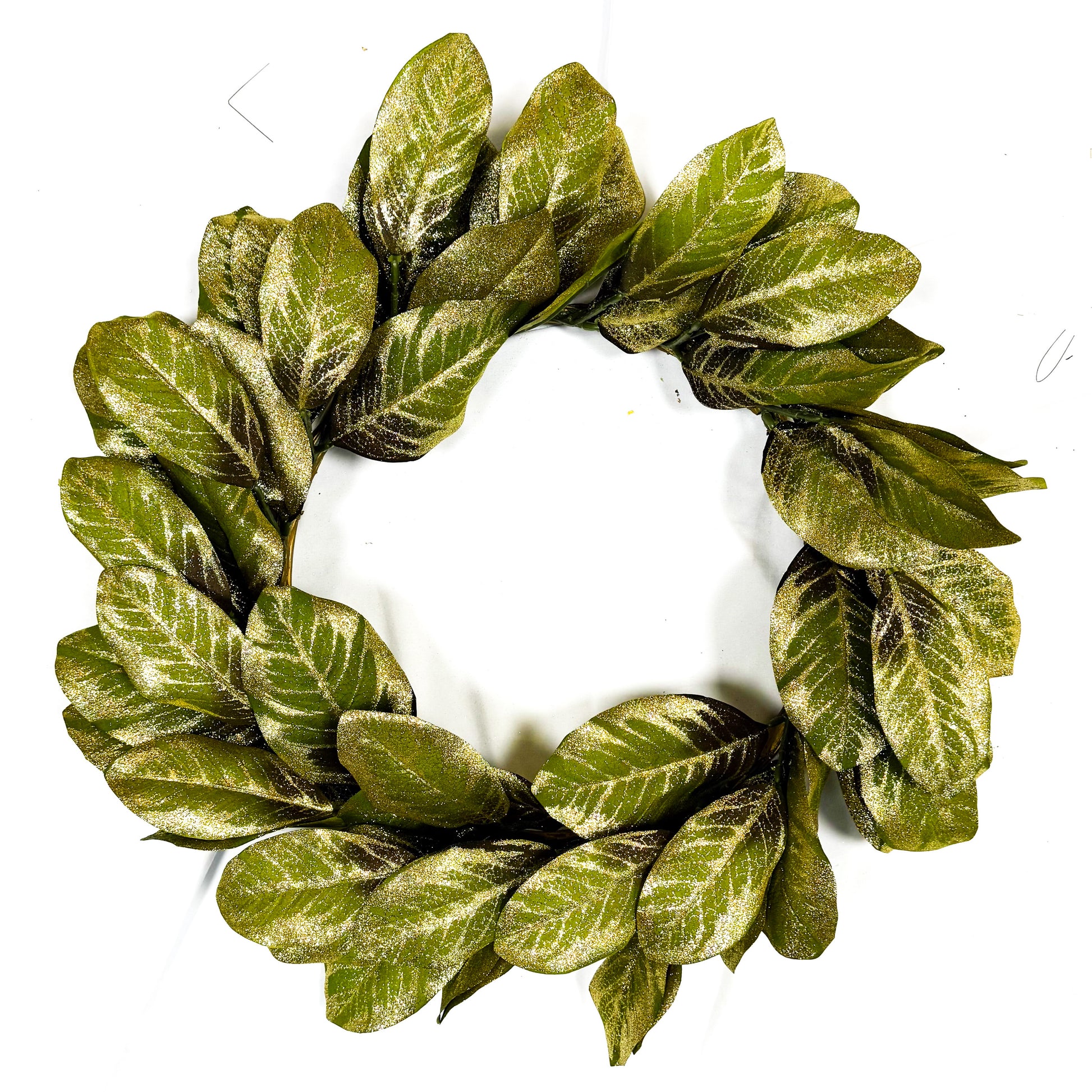 26" Magnolia Leaf Wreath GR/GO
